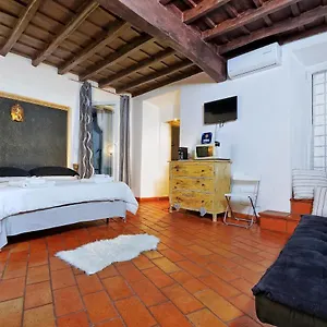 3chic-maison-colosseo.it-romehotels.com/